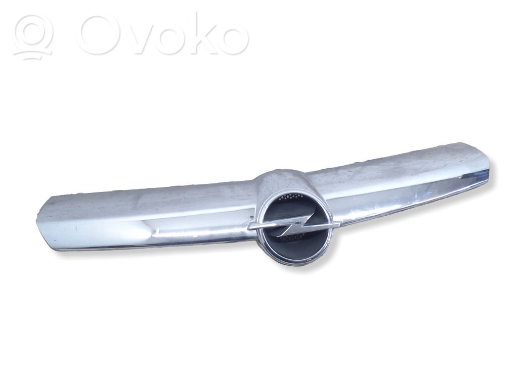 Opel Corsa D Front bumper upper radiator grill 