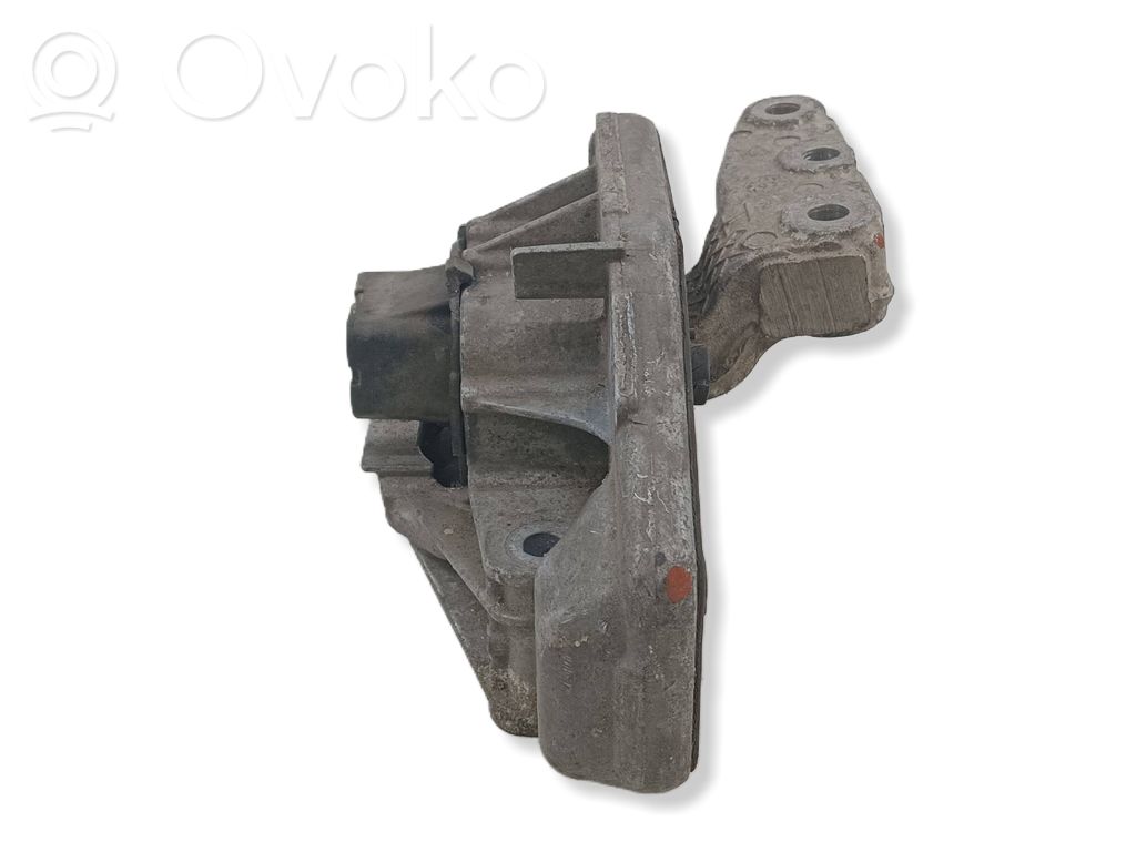 Citroen C2 Engine mount bracket 