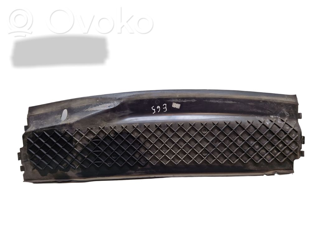 BMW 7 E65 E66 Jäähdyttimen lista 