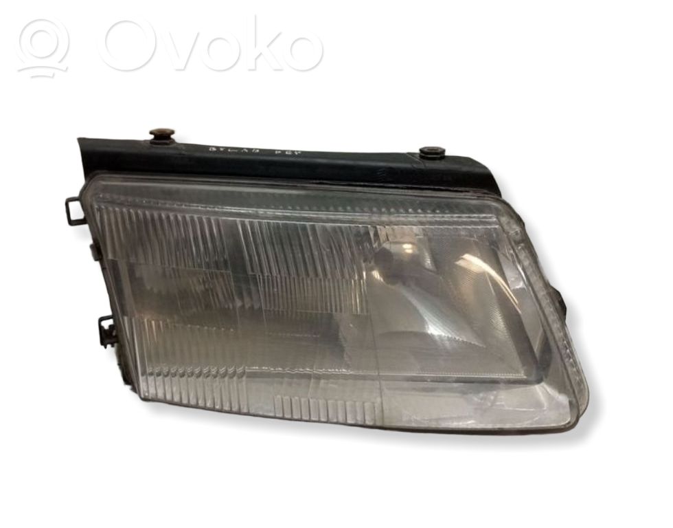 Volkswagen PASSAT B5 Faro/fanale 