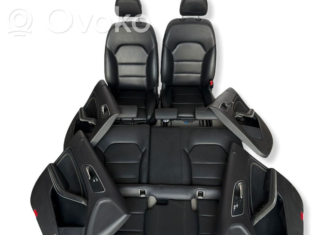 Mercedes-Benz A W176 Tapicerka / Komplet 