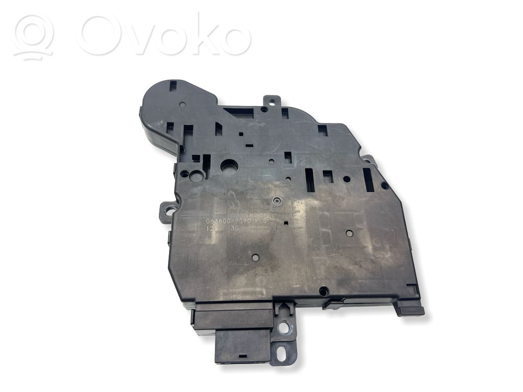 Toyota Yaris XP210 Air flap motor/actuator 