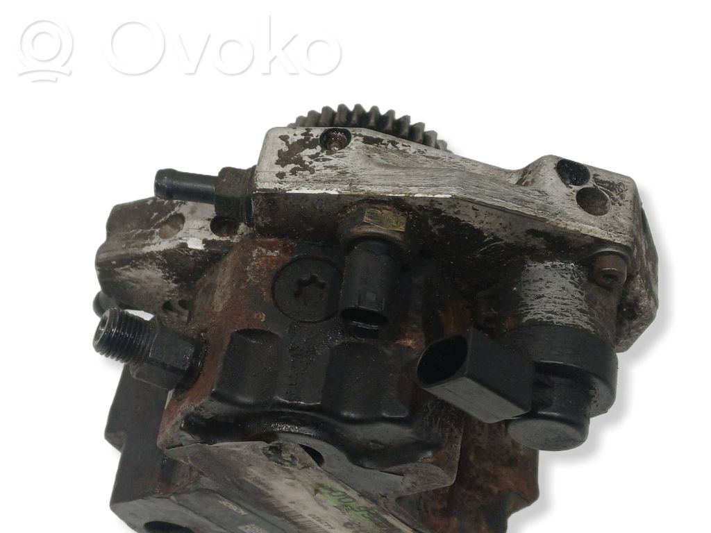 Mercedes-Benz CLS C219 Fuel injection high pressure pump 