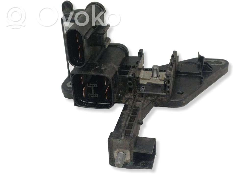 BMW 1 F20 F21 Przekaźnik sterujący prądem 