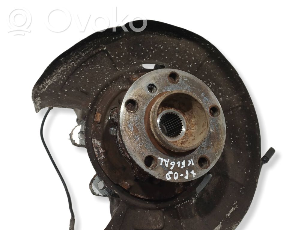 BMW X5 E70 Aizmugurē riteņa rumbas vārpstas šarnīrs (stupica, capfa) 