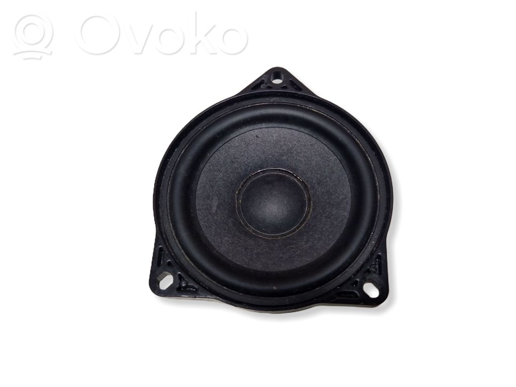 Tesla Model Y Panel speaker 