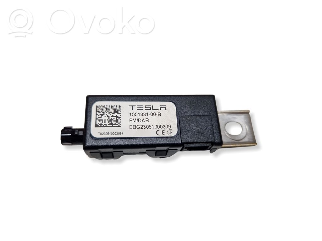 Tesla Model Y Antenos stiprintuvas 
