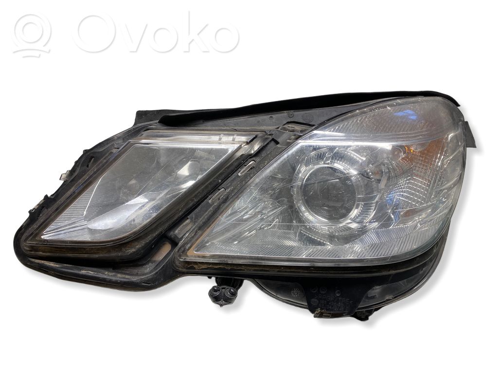 Mercedes-Benz E W212 Lampa przednia 