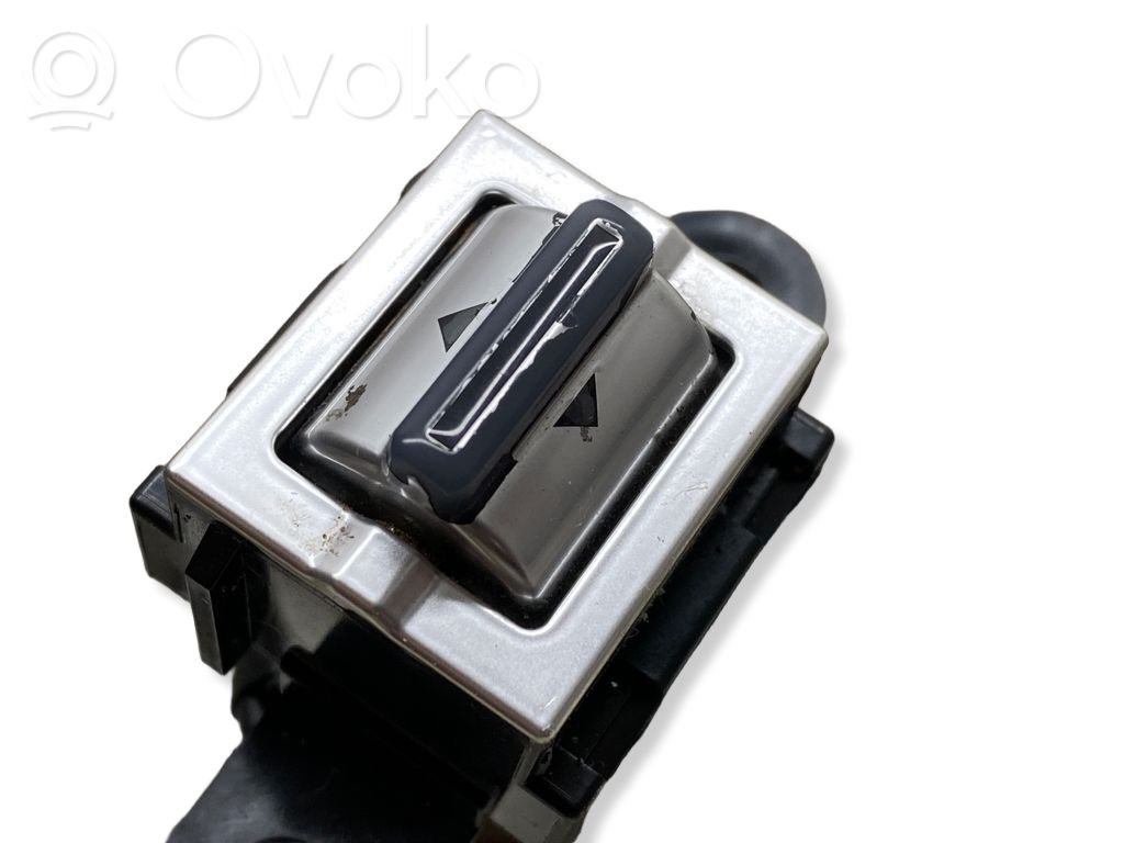 Mazda CX-3 Suspension ride height/mode switch 