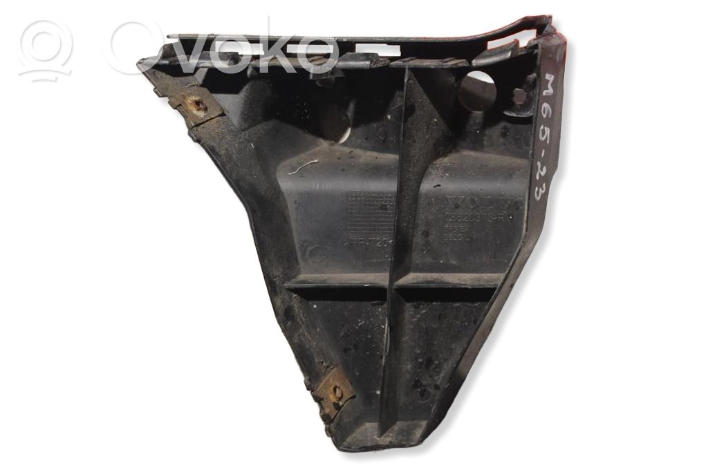 Volvo C70 Front bumper mounting bracket 