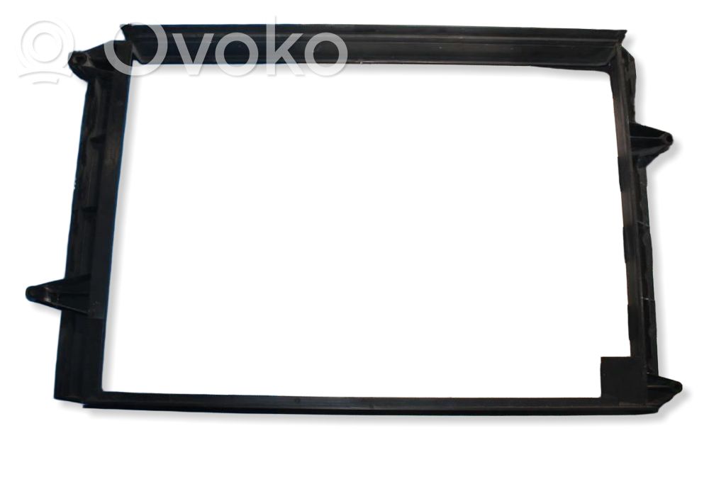 Volvo V70 Radiatorių panelė 