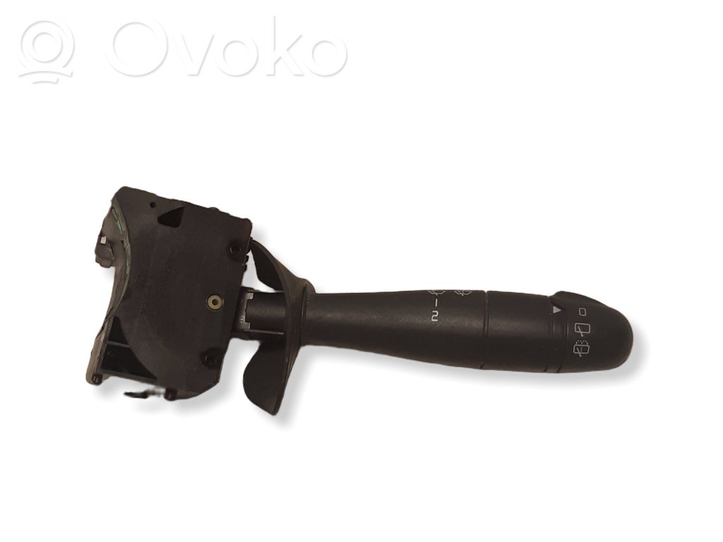 Dacia Duster Wiper control stalk 