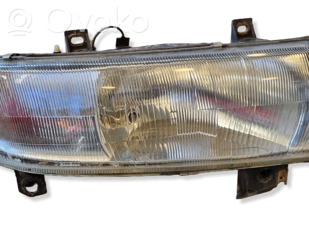 Renault Master II Headlight/headlamp 