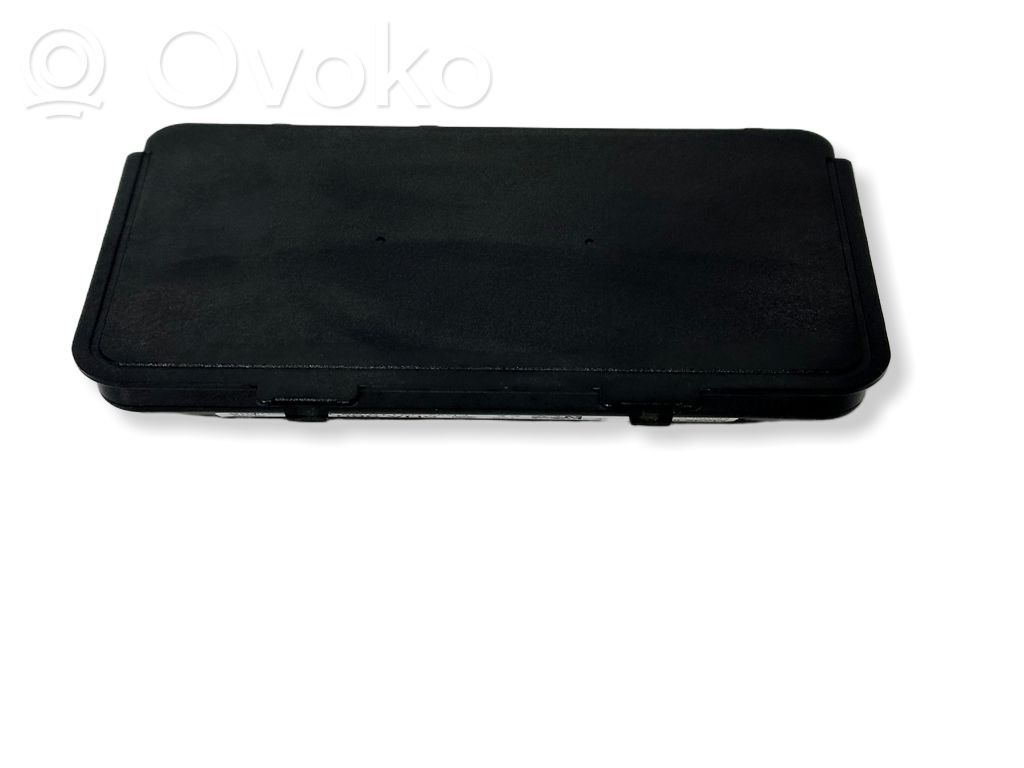 Volkswagen Tiguan Wireless charging module 