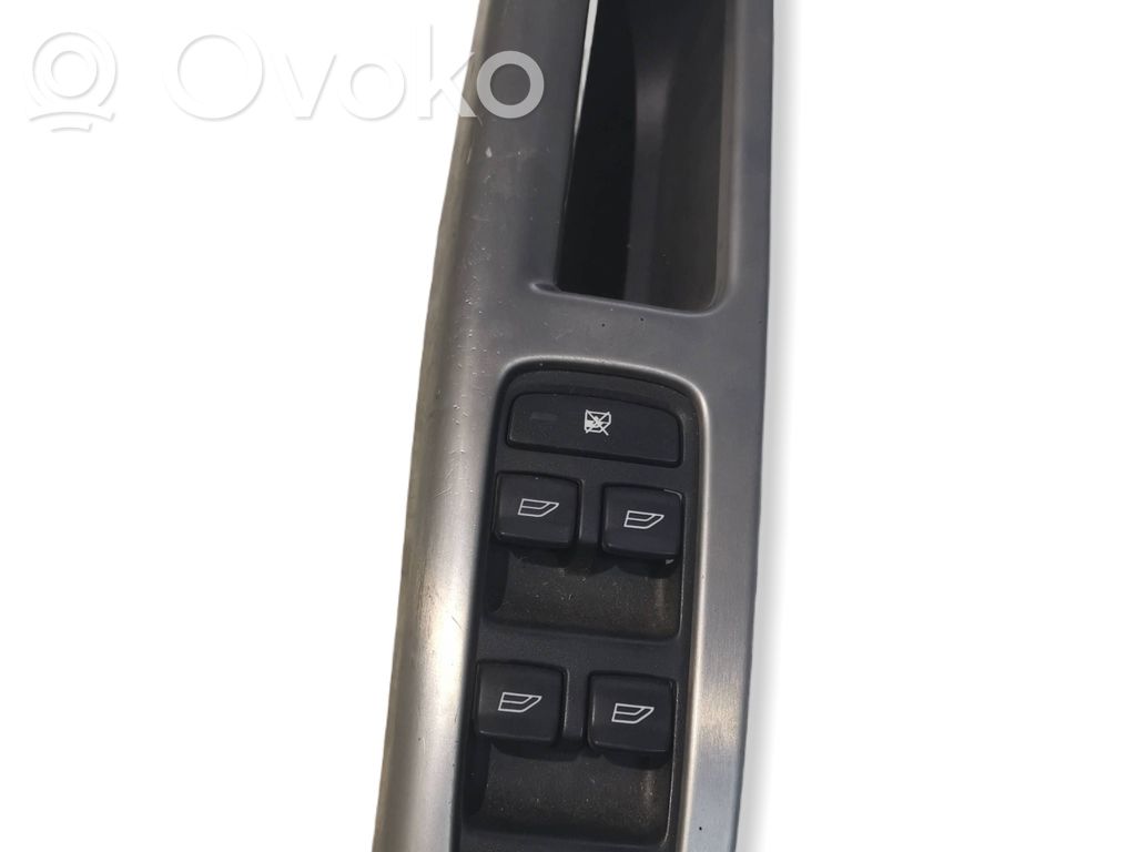 Electric window control switch   30773427,30773428,30773429