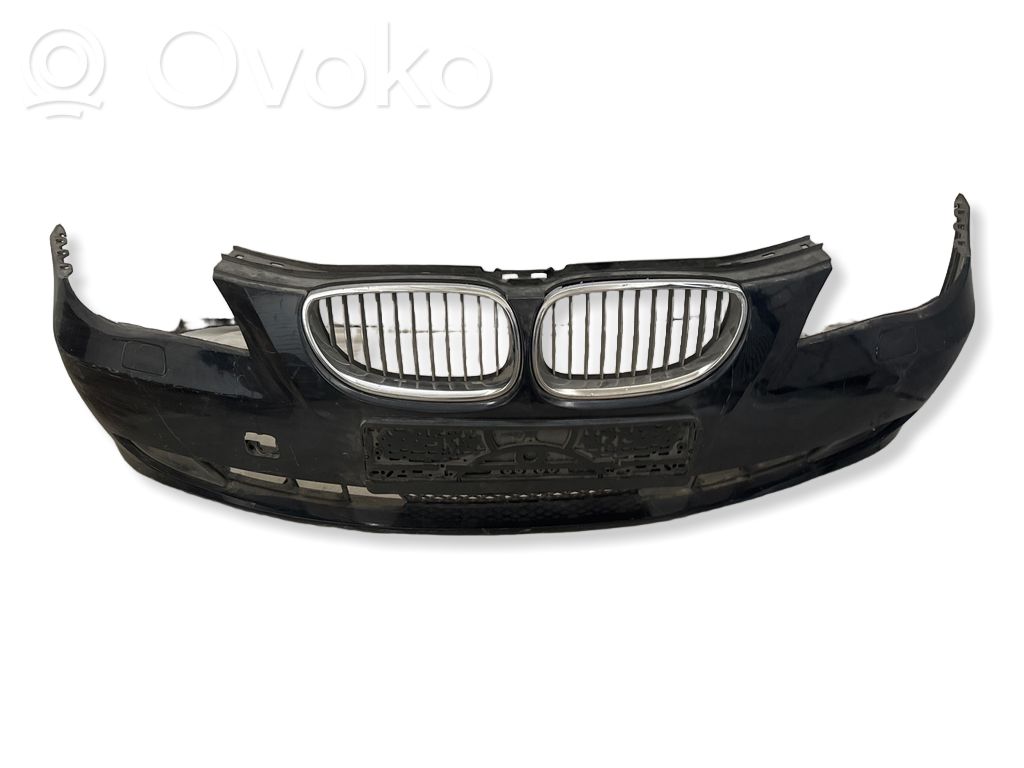 BMW 5 E60 E61 Priekinis bamperis 