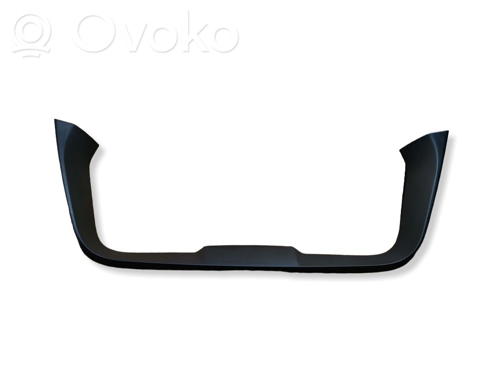 Volvo XC70 Tailgate trim 