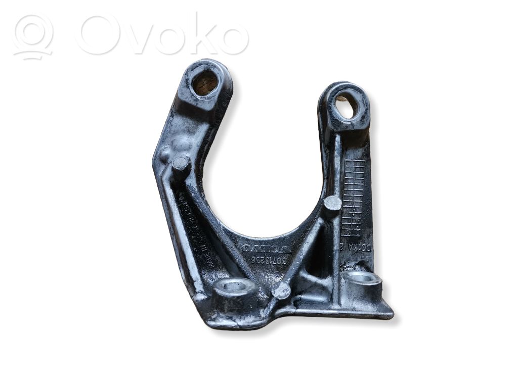 Front differential bracket   30713236
