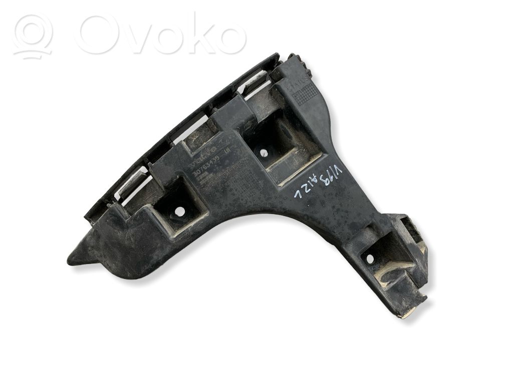 Volvo XC60 Uchwyt / Mocowanie zderzaka tylnego 