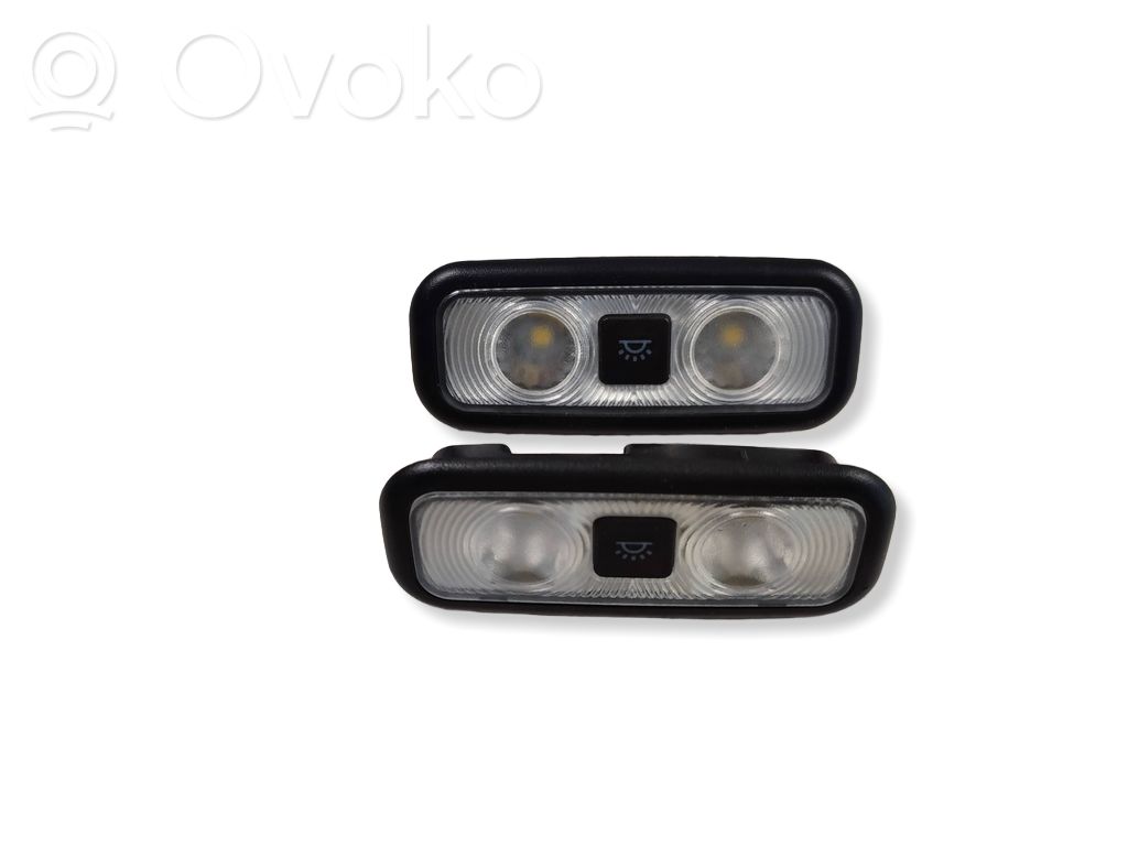 Luz interna puerta trasera   EM2A13K767,EM2A13K767A,GHLMA,FA1A13K767,FA1A13K767A,HM2A13K767,HM2A13K767A