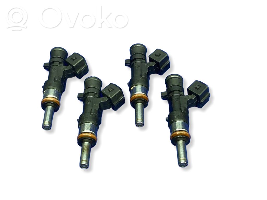 Opel Astra J Inyector de combustible 