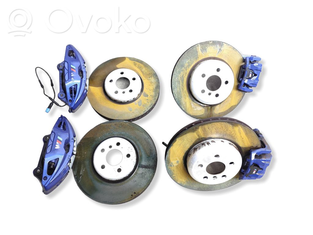 BMW 4 G22 G23 G24 G26 Set dischi freno e pinze 