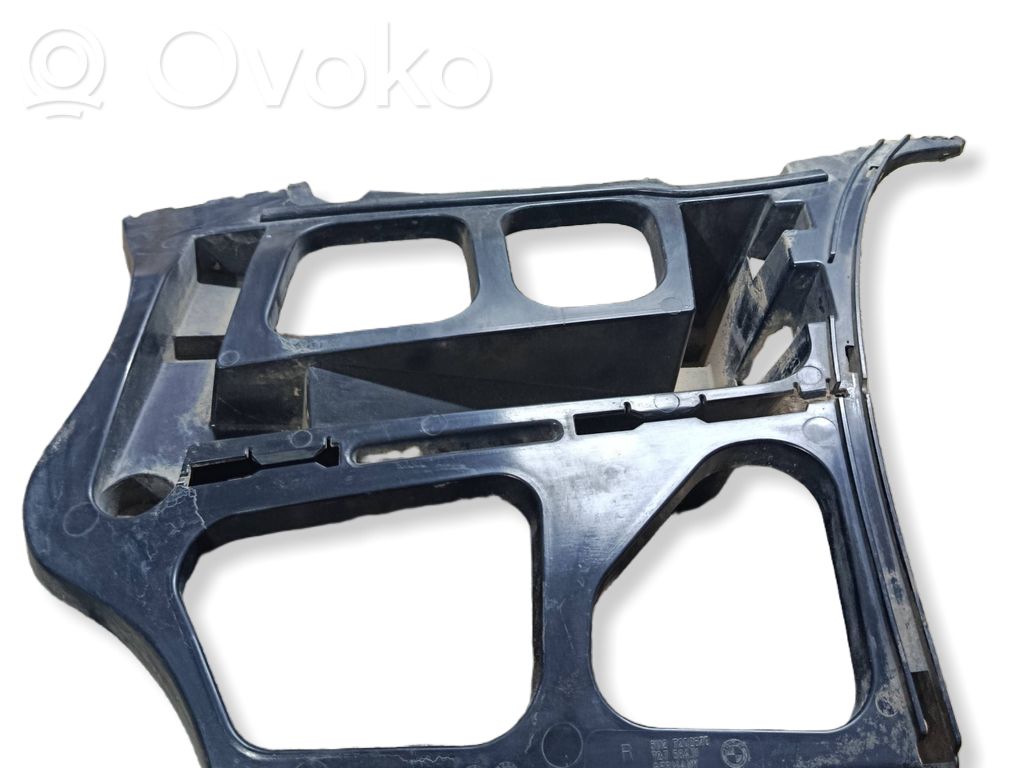 Rear bumper mounting bracket   7202670,72758411