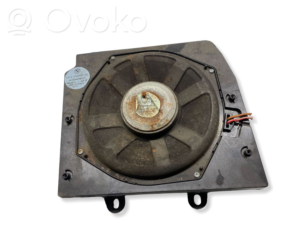 BMW X3 E83 Subwoofer 