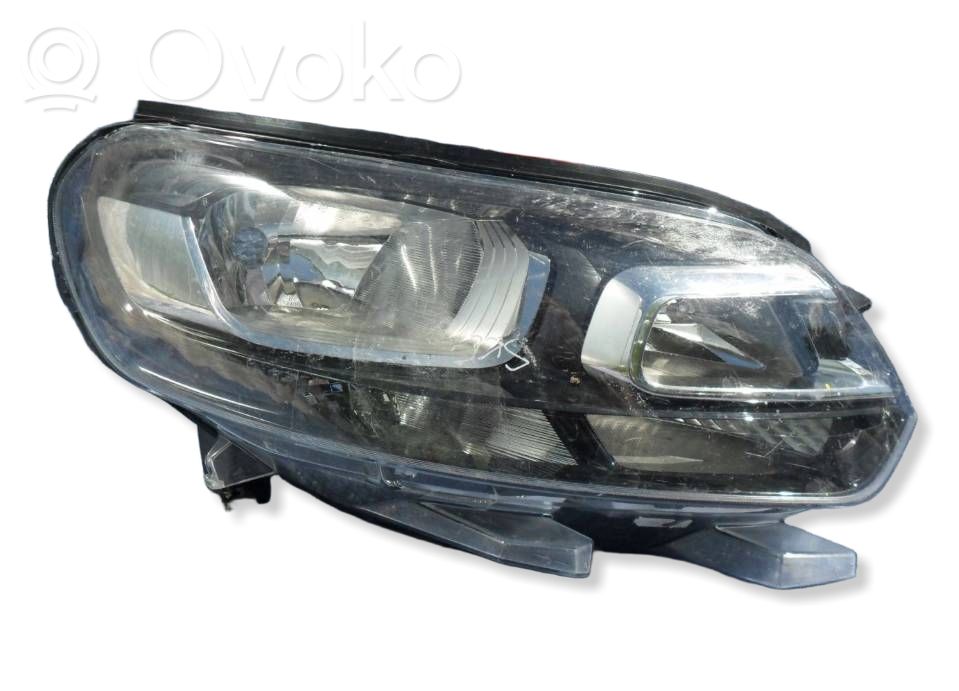 Opel Vivaro Headlight/headlamp 