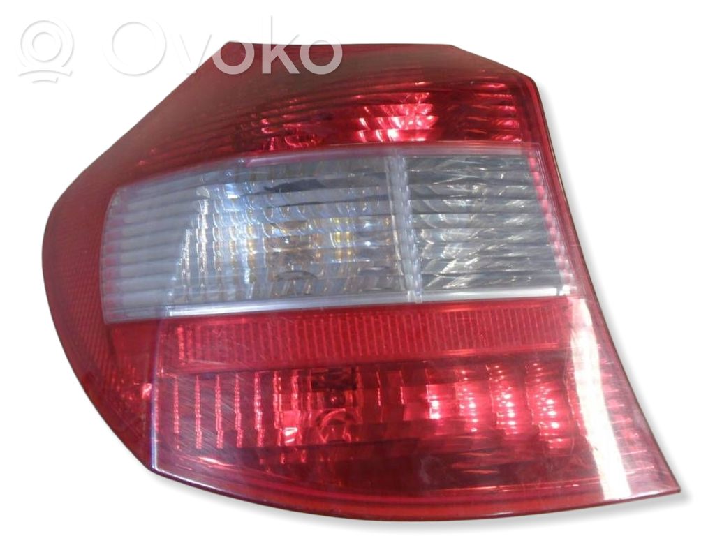 Rear/tail lights   6924501,351639055