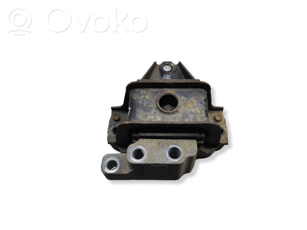 Engine mount bracket   1091A336
