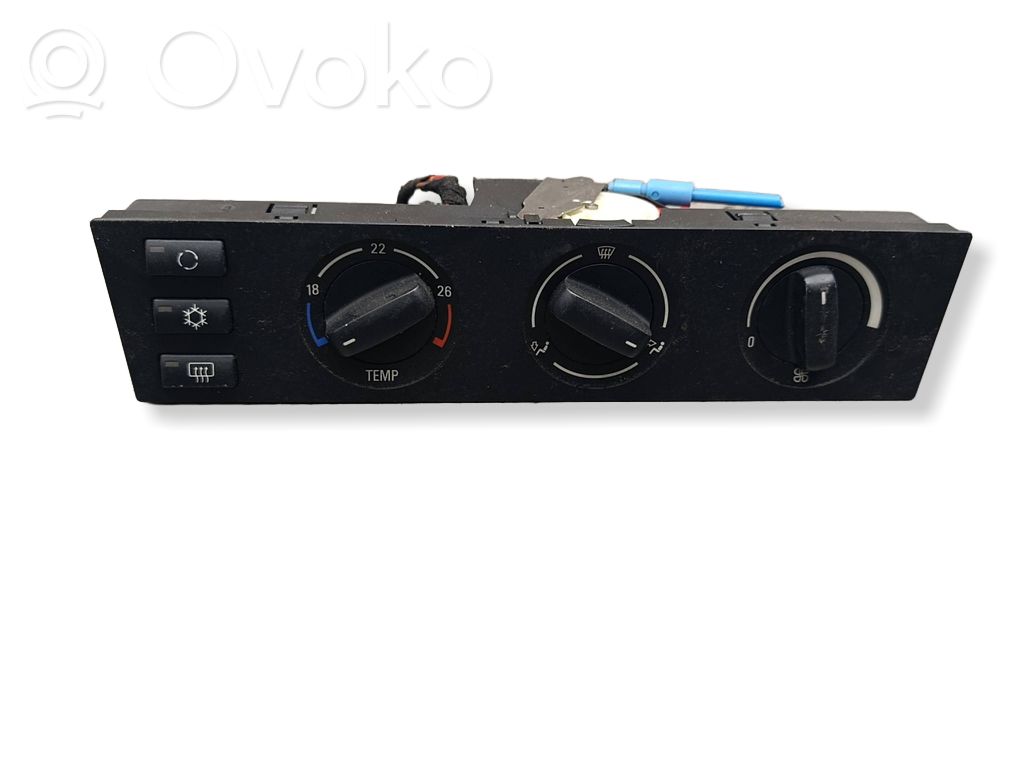 BMW 5 E39 Climate control unit 