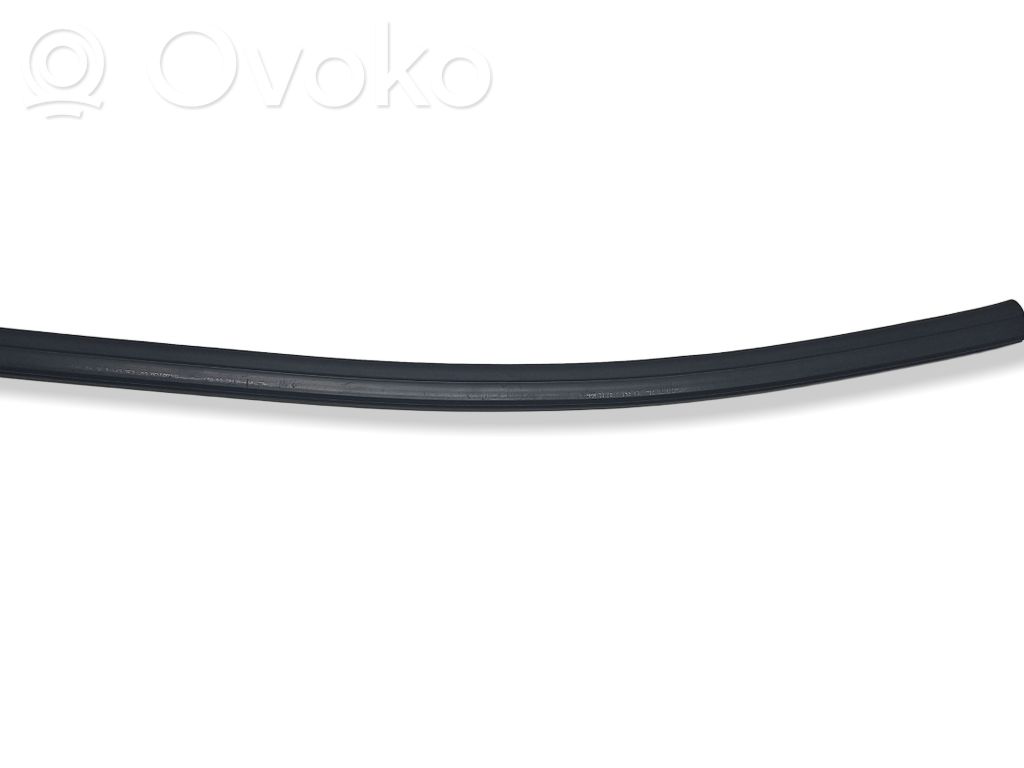 BMW 3 E90 E91 Engine compartment rubber 