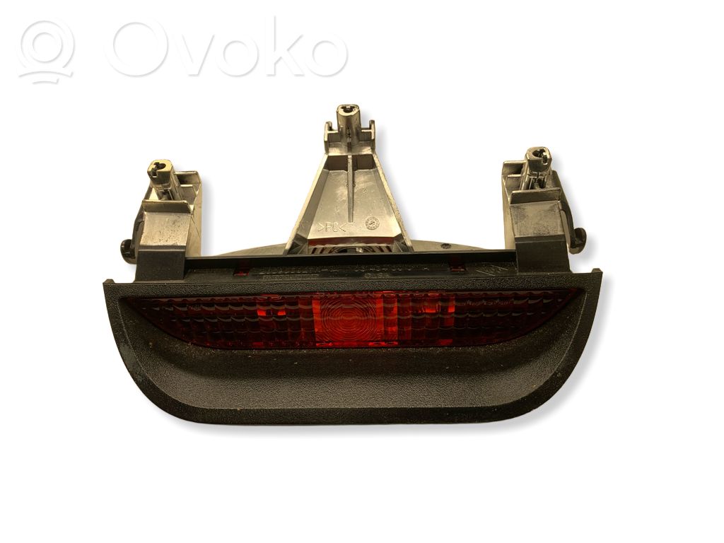 Third/center stoplight   265900027R,05434000A