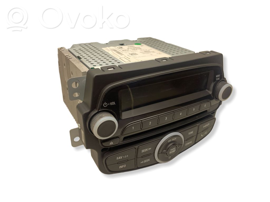 Chevrolet Spark Radio/CD/DVD/GPS head unit 