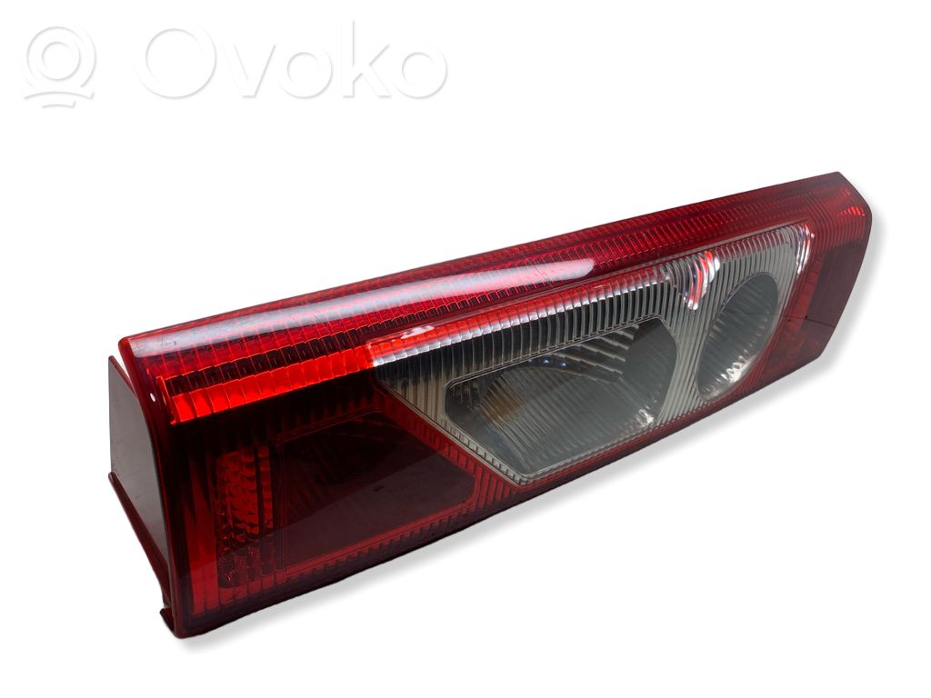 Peugeot Expert Galinis žibintas kėbule 