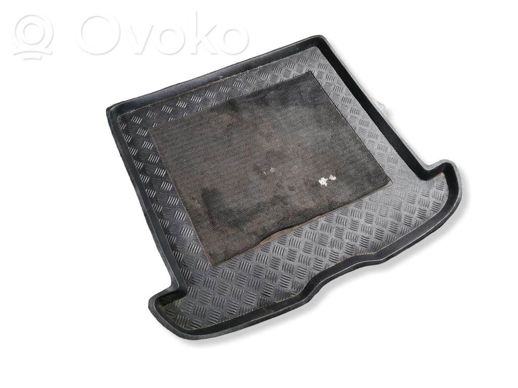 Rubber trunk/boot mat liner   31002