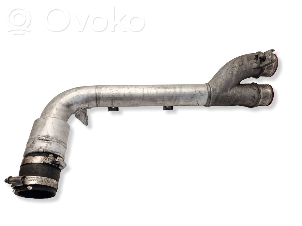 Volkswagen Touareg II Wąż / Rura intercoolera 