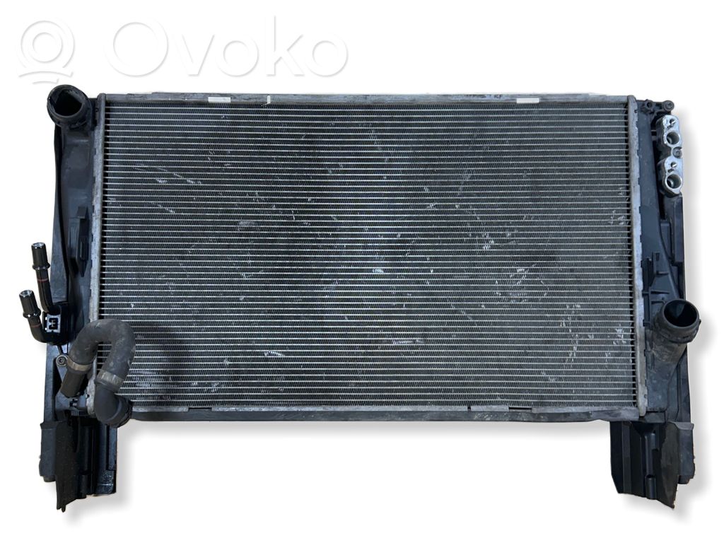 BMW 3 E90 E91 Coolant radiator 