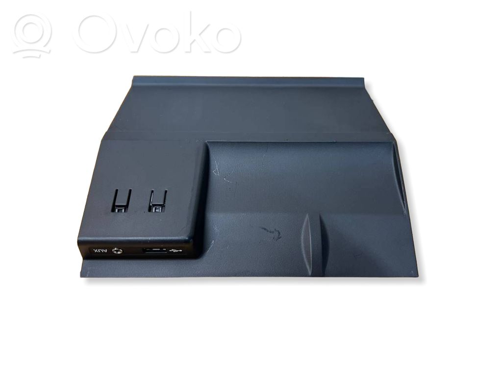Enchufe conector USB   5E1857367B,8111843,5Q0035724