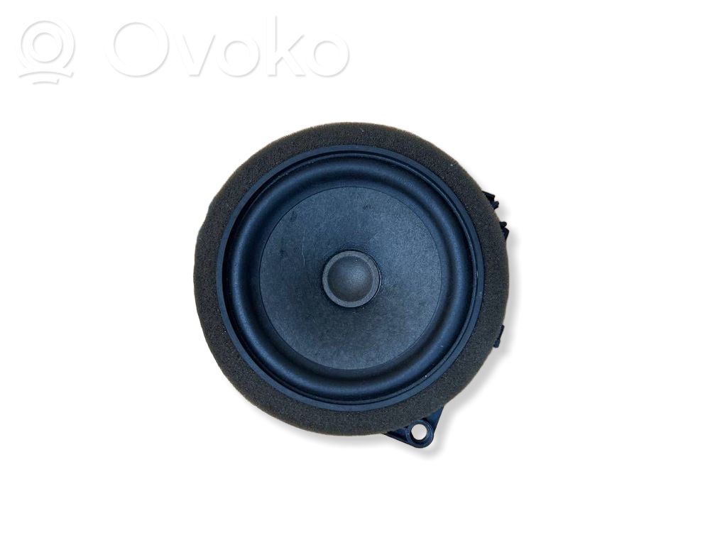 BMW 3 F30 F35 F31 Garsiakalbis (-iai) priekinėse duryse 