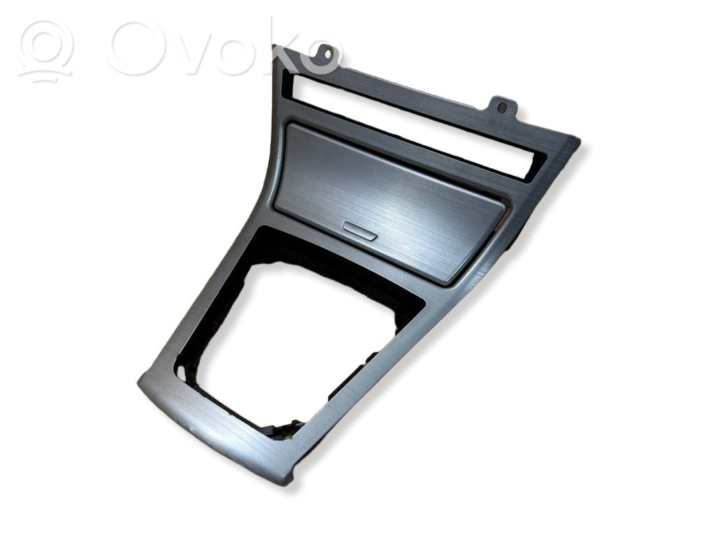 BMW X3 E83 Ashtray (front) 