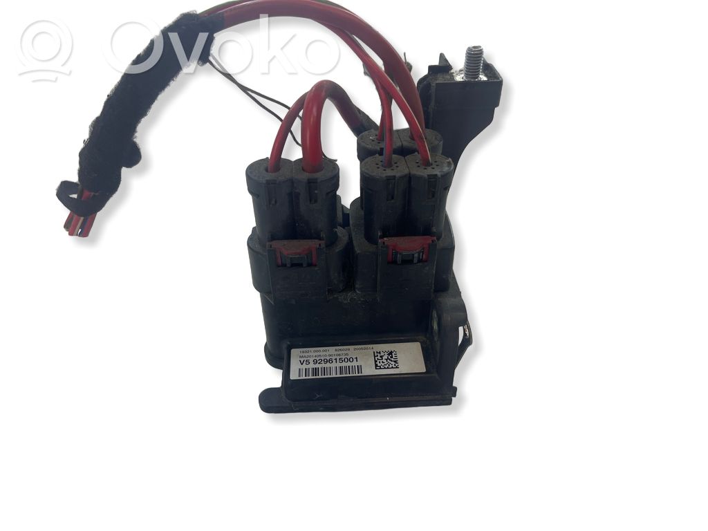 BMW 1 F20 F21 Plusa vadu savienošanas mezgls 