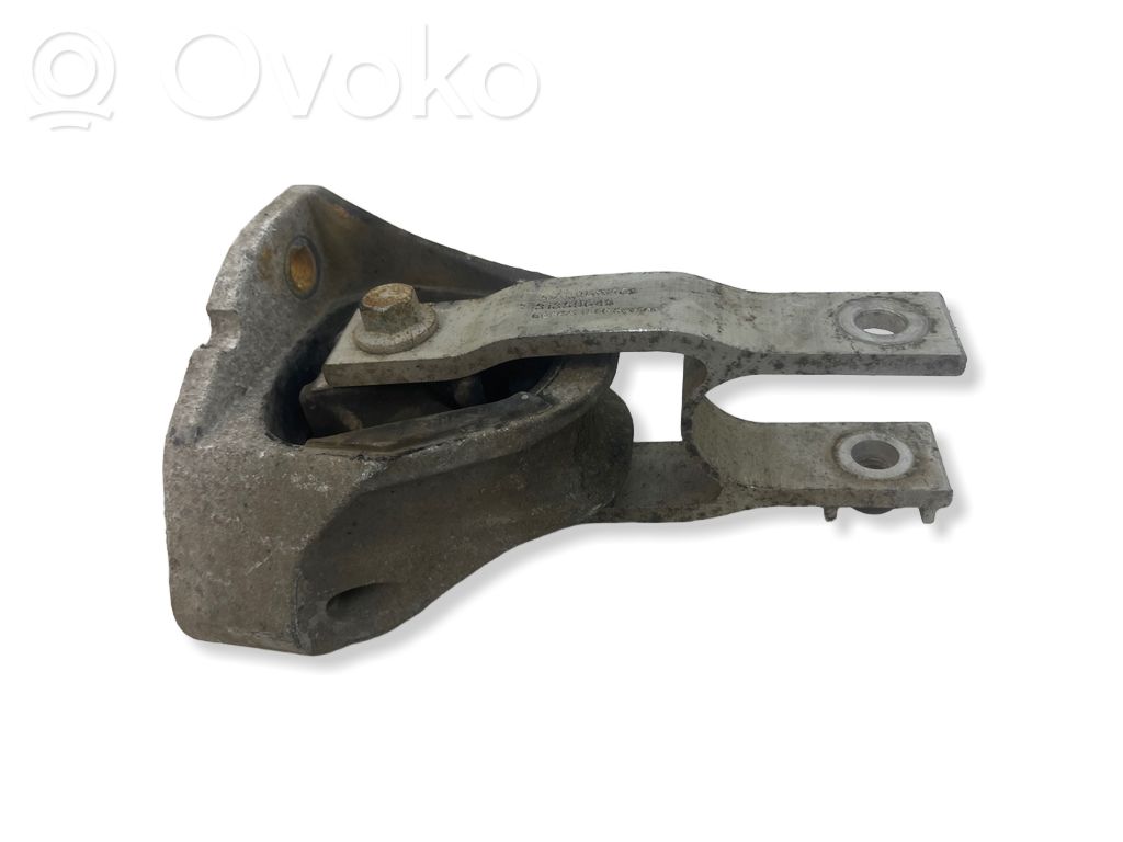 Volvo V40 Gearbox mounting bracket 