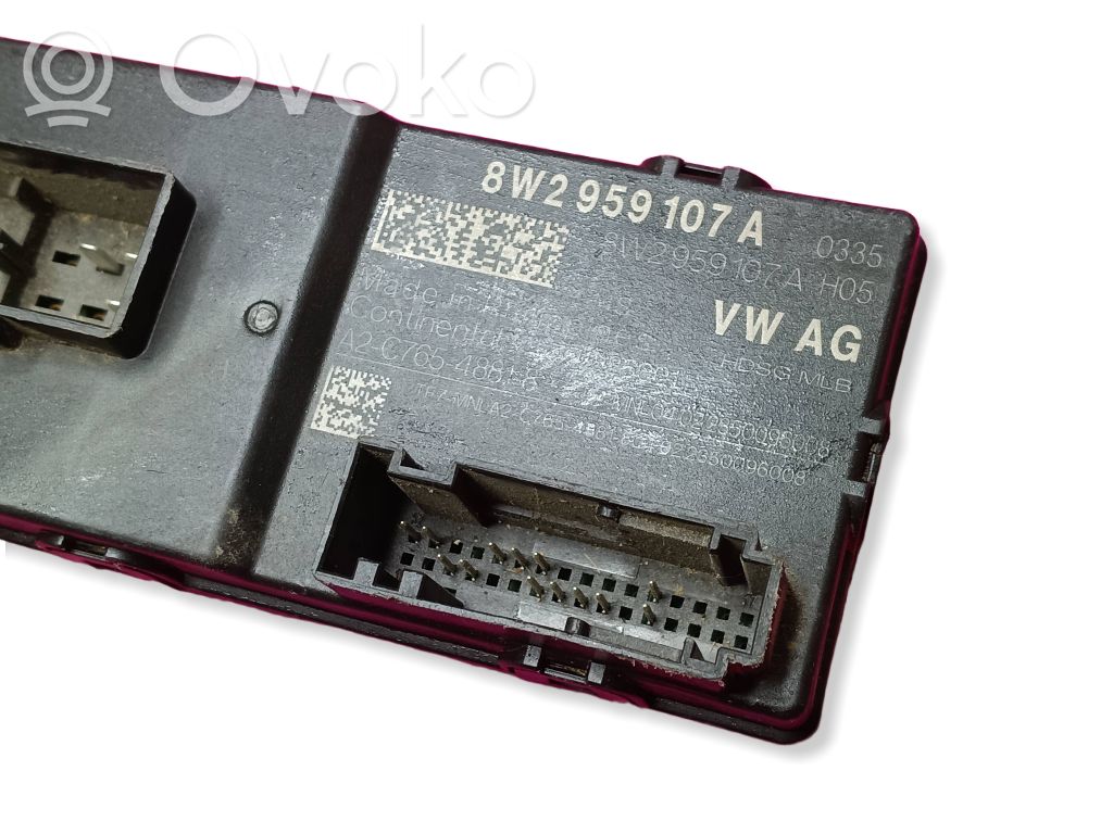 Unidad de control/módulo del maletero/compartimiento de carga   8W2959107A