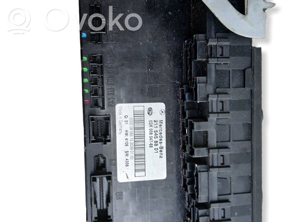 Mercedes-Benz E W211 Fuse module 