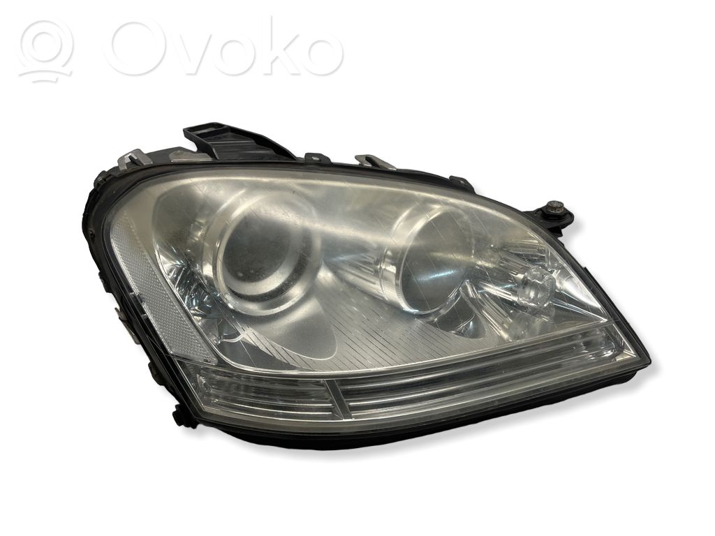 Mercedes-Benz ML W164 Lampa przednia 