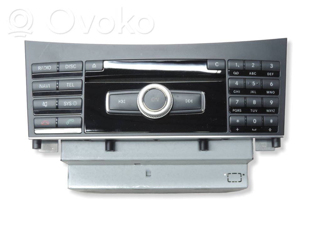 Mercedes-Benz E W212 Unitate principală radio/CD/DVD/GPS 