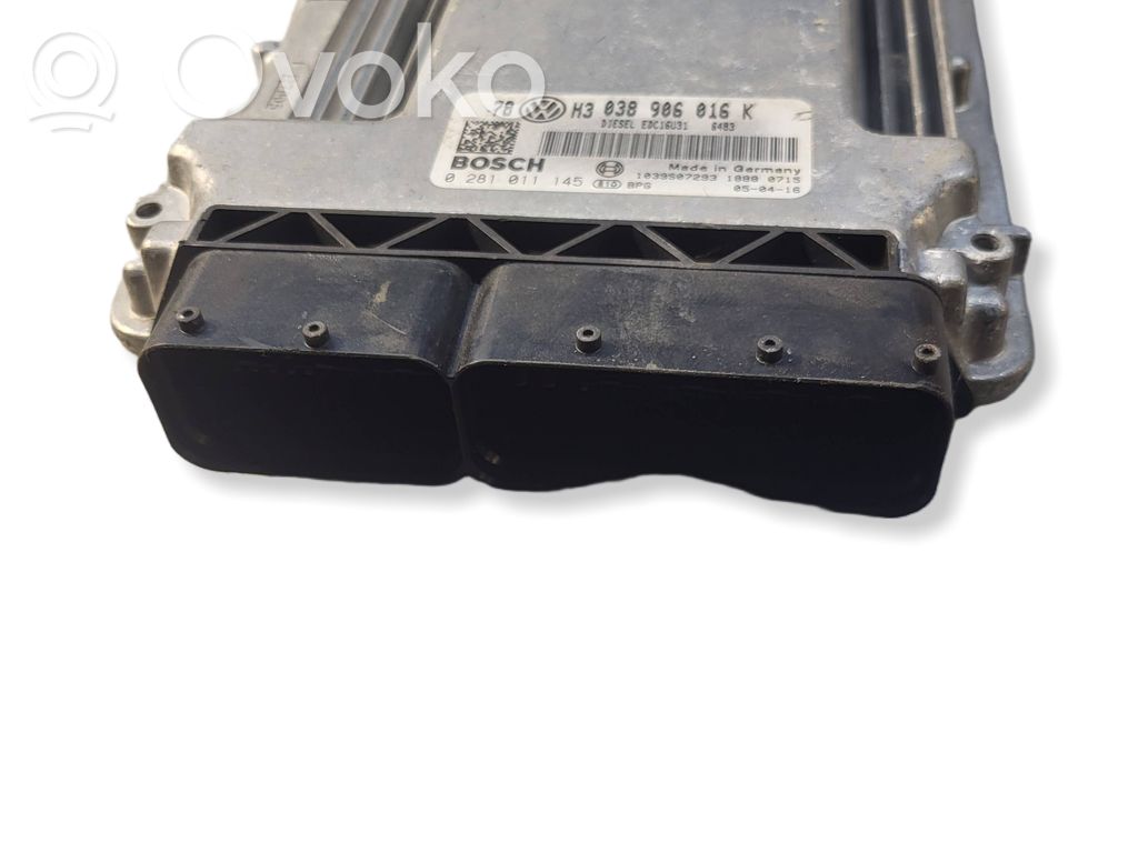 Volkswagen PASSAT B5.5 Engine control unit/module 