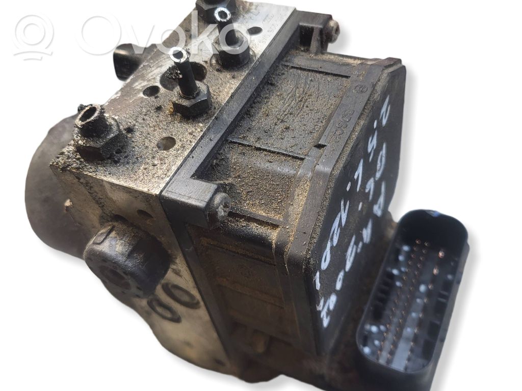 Audi A4 S4 B6 8E 8H ABS bloks 